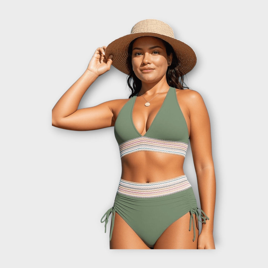 Bikini ar Mežģīņu Detalēm un Augstu Jostasvietu