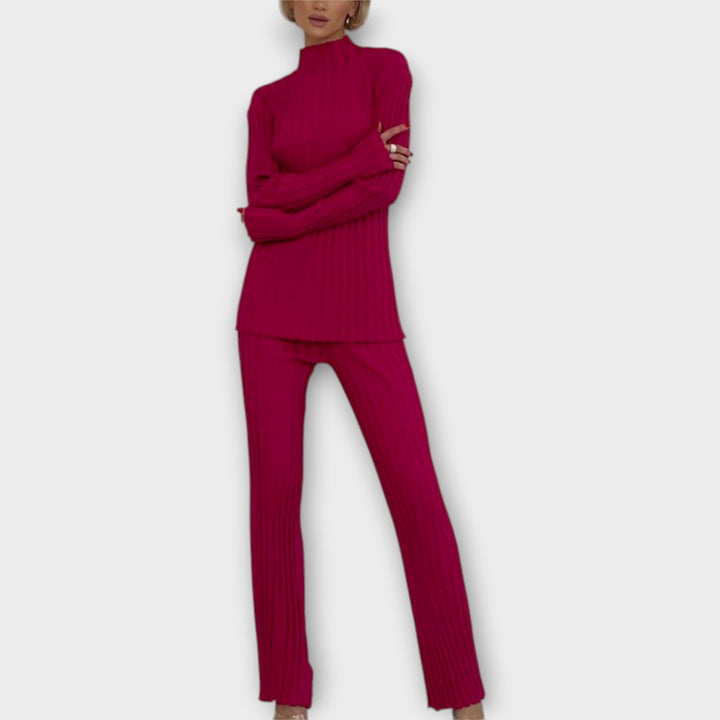 Elīna - Adīts komplekts ar mūsdienīgu griezumu