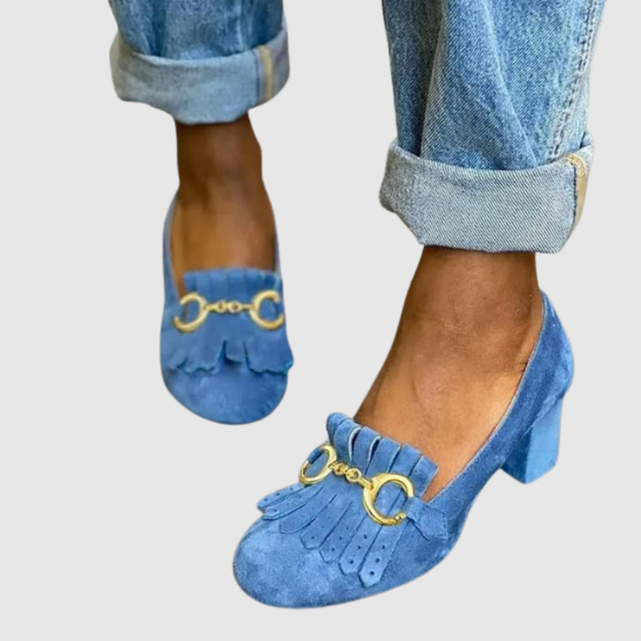 Теодора - Токчета с ресни и златисто закопчаване