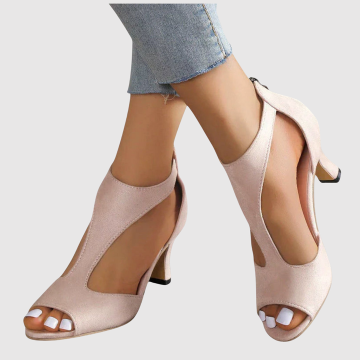 Теодора - Отворени сандали с класически дизайн