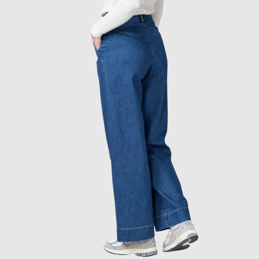 Полина – Широки дънкови панталони в тъмен мивка