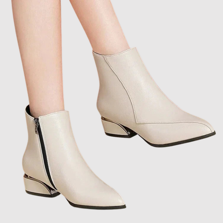 Теодора - Анклетни ботуши с елегантност и комфорт