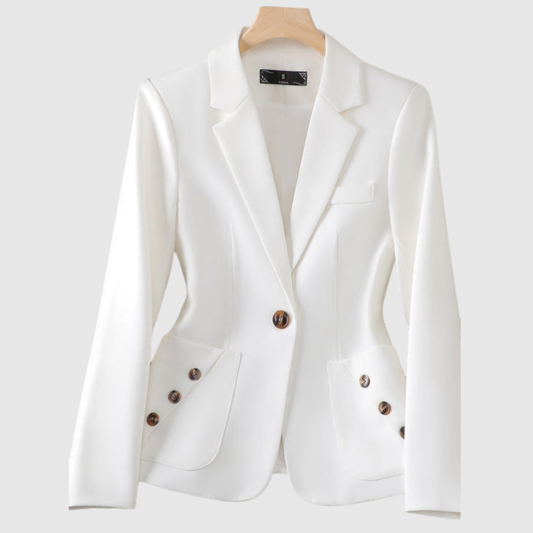 Габриела – Фигурен блейзер с детайли от копчета