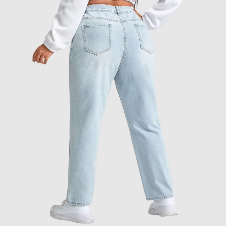 Полина – Дънки с прав крачол