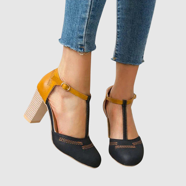 Теодора - Класически токчета с ремък