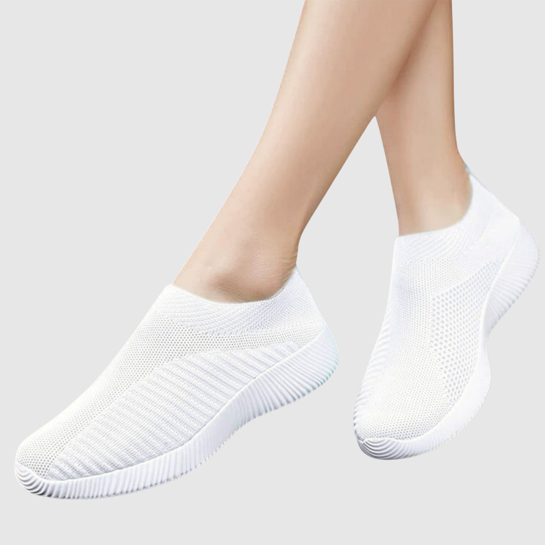 Симона – Дишащи маратонки с леко прилягане