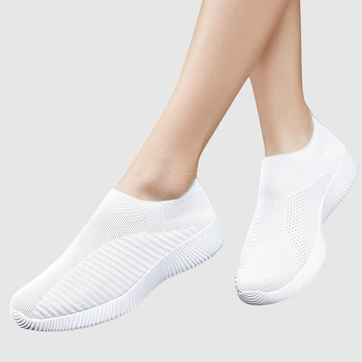 Симона – Дишащи маратонки с леко прилягане