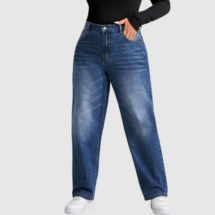 Полина – Дънки с прав крачол