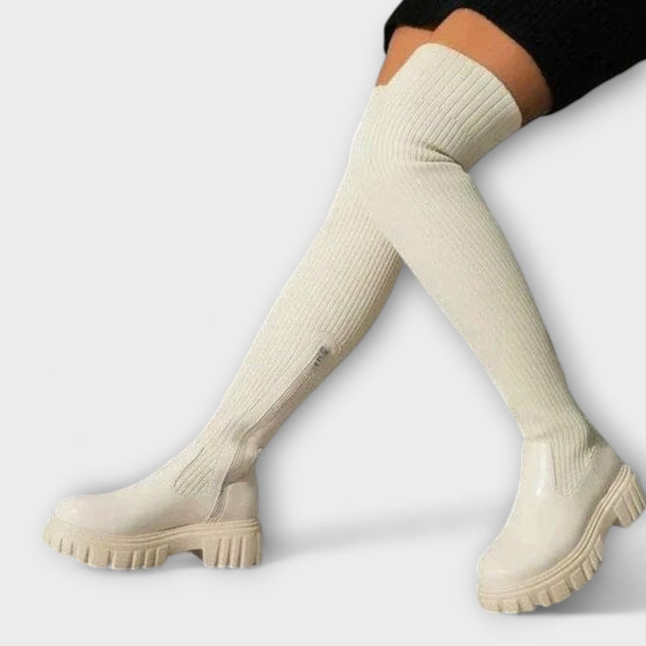 Aušrinė - Zābaki virs ceļgaliem