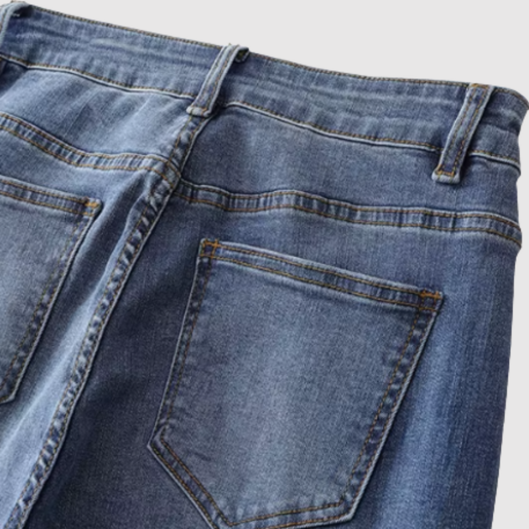 Полина – Дънки с прав крачол