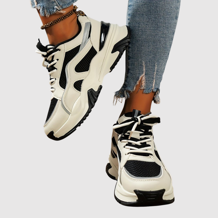 Симона - Маратонки с висока подметка и стилен дизайн