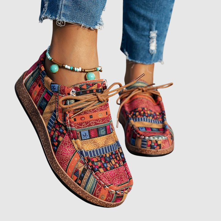 Симона - Бохо дамски обувки с цветен модел