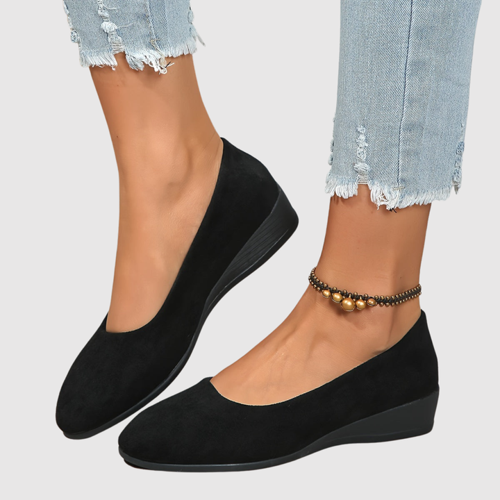 Теодора - Класически кецове с ток