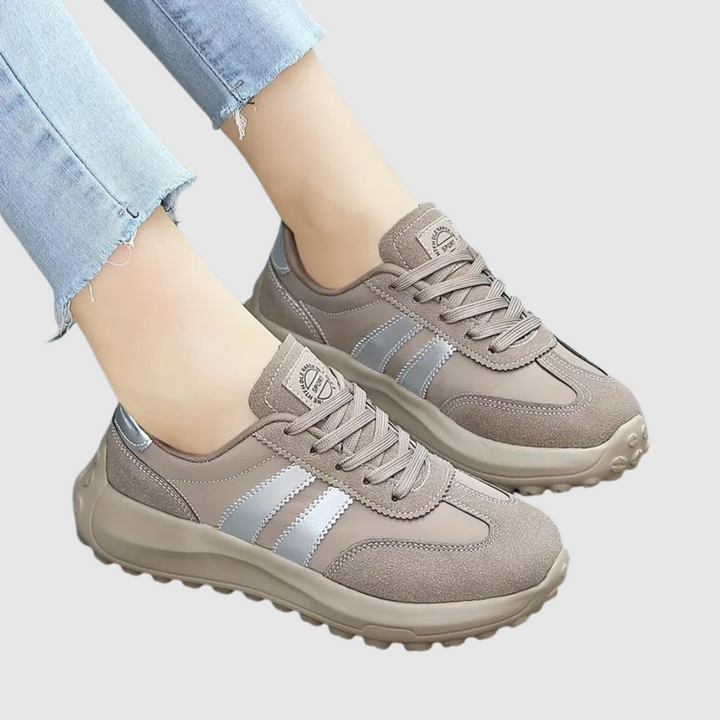 Симона - Спортни дамски кецове с райета