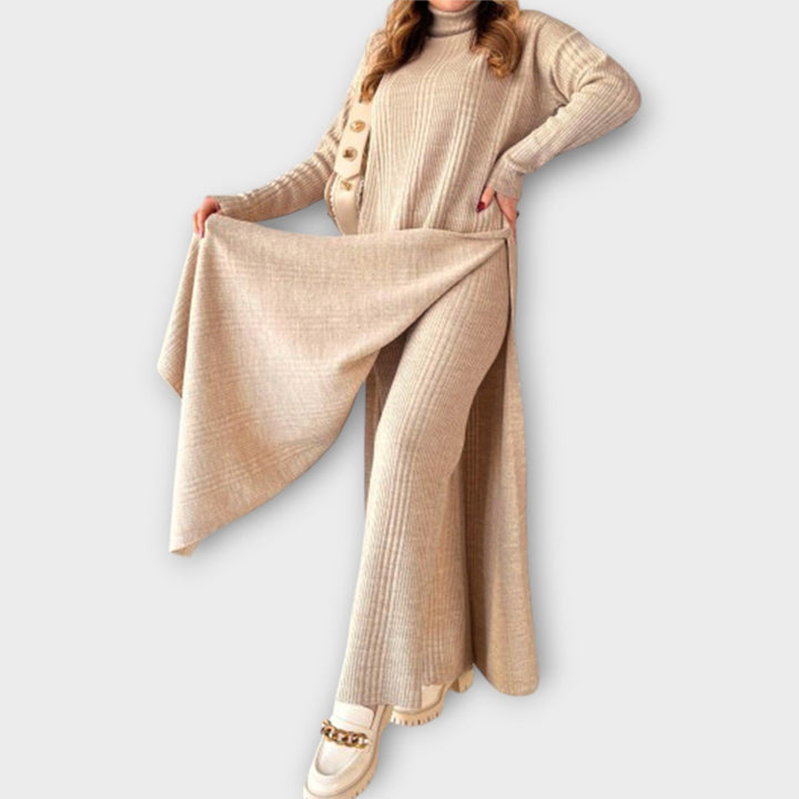 Sandra - Gara adīta kleita brīvā griezumā