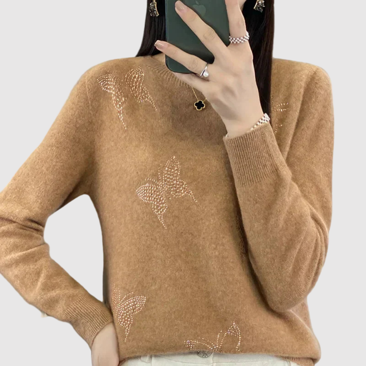 Клара – Плетена блуза с дискретен звезден модел