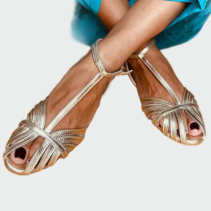 Йоана – Сандали с метален блясък