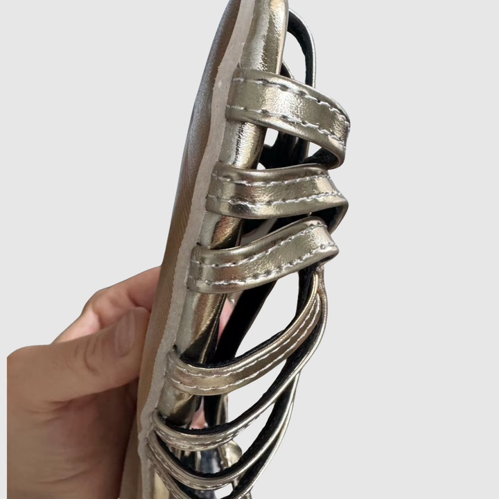 Йоана – Сандали с метален блясък