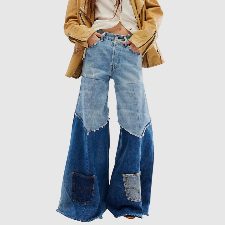 Полина – Дънки с флейер и сурови детайли