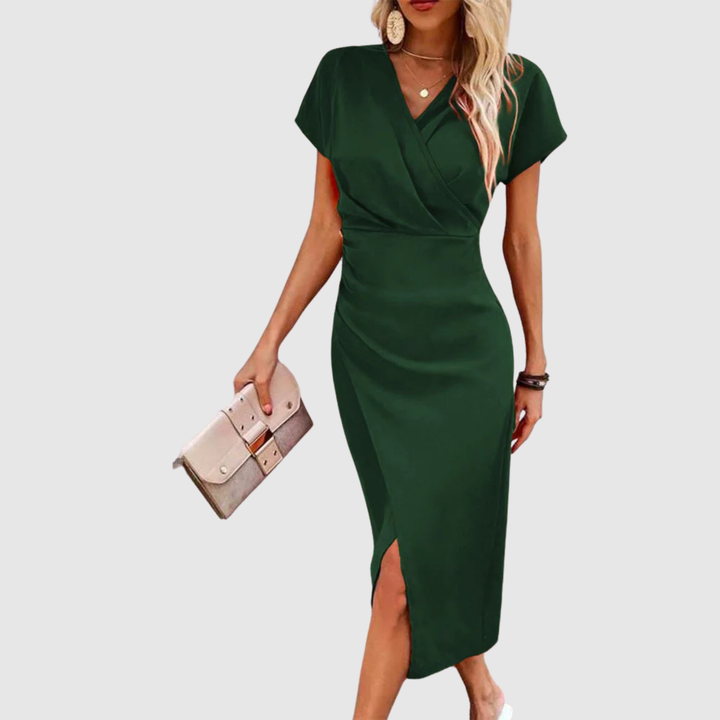 Лилия – Елегантна фигурална рокля с V-образно деколте