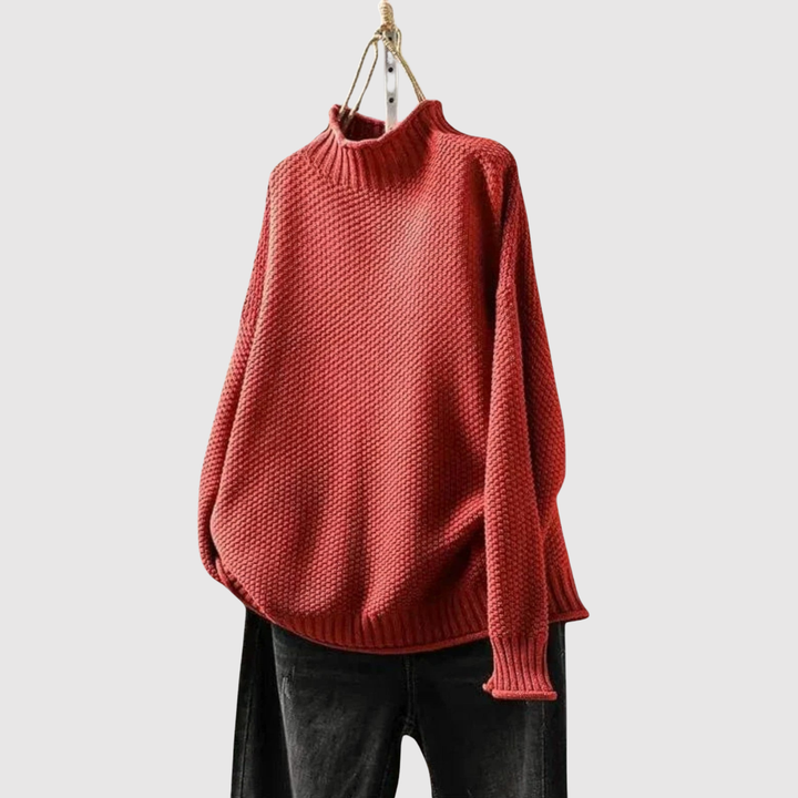 Клара – Структурен пуловер с свободна кройка и висока яка