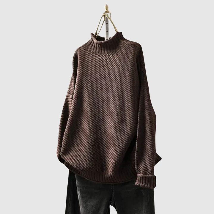 Клара – Структурен пуловер с свободна кройка и висока яка