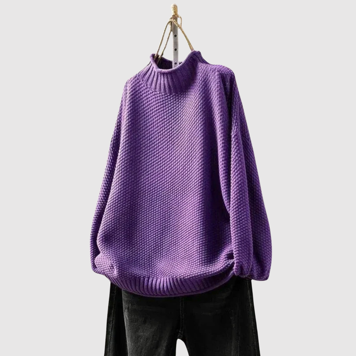 Клара – Структурен пуловер с свободна кройка и висока яка