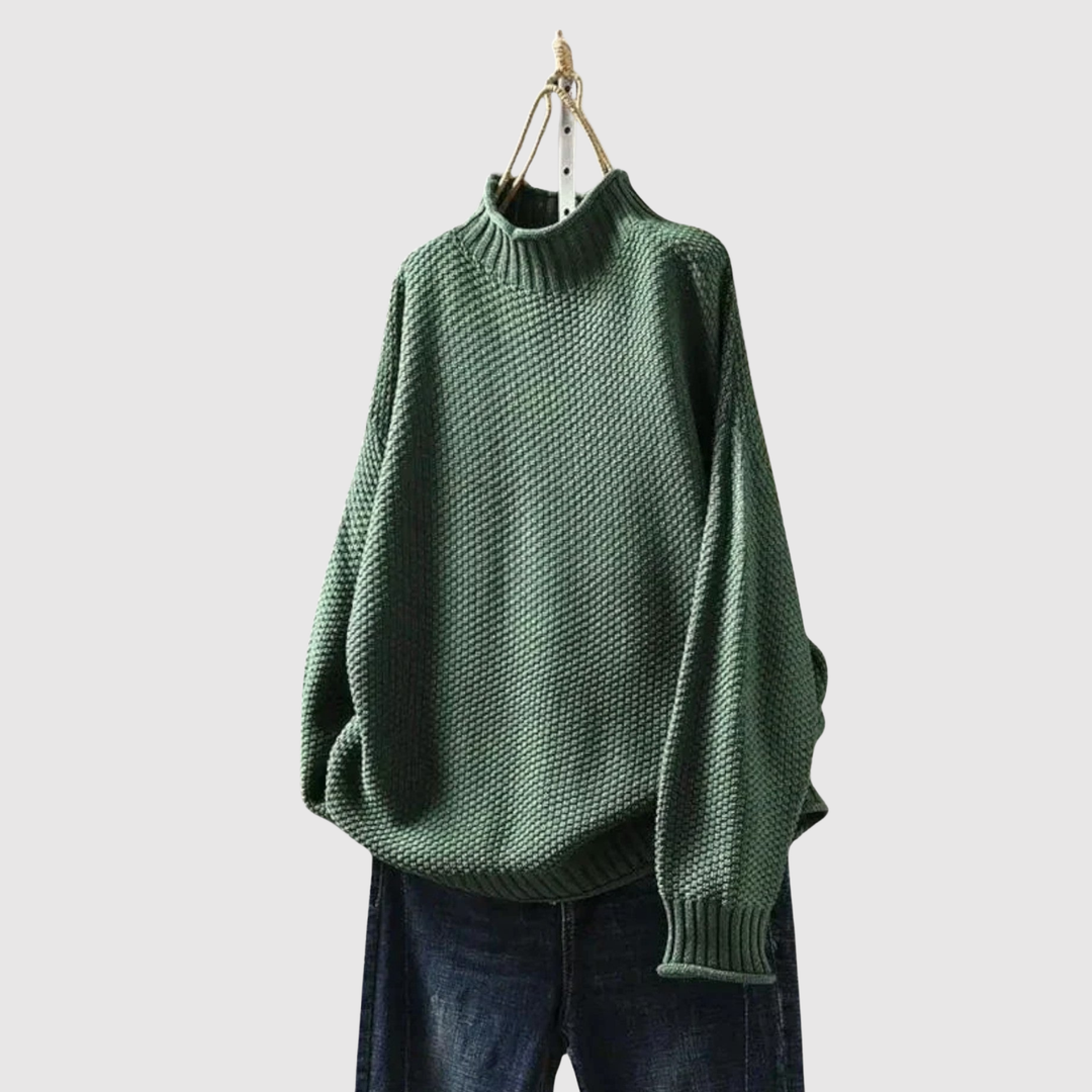 Клара – Структурен пуловер с свободна кройка и висока яка