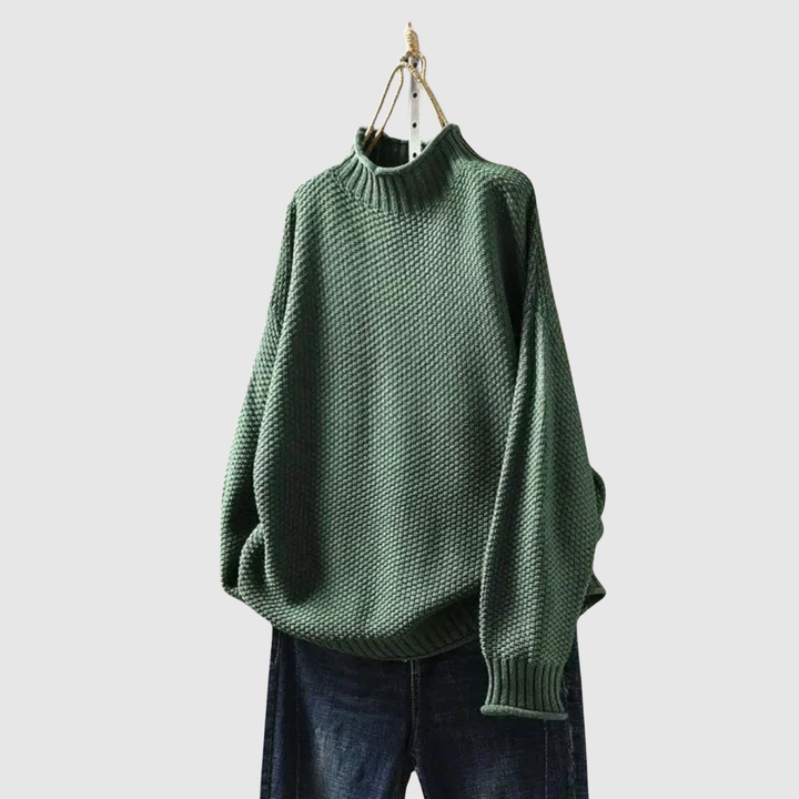 Клара – Структурен пуловер с свободна кройка и висока яка