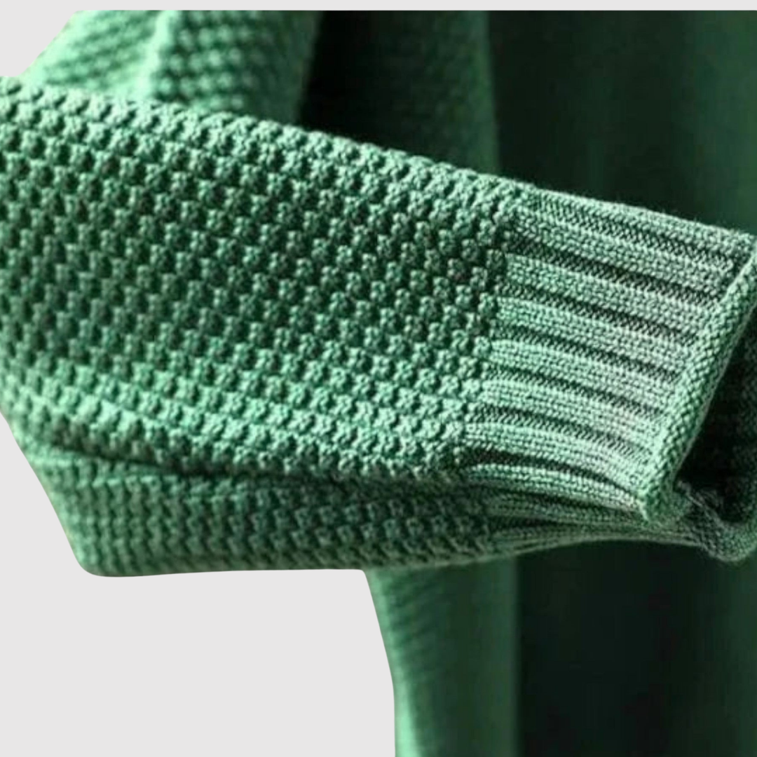 Клара – Структурен пуловер с свободна кройка и висока яка