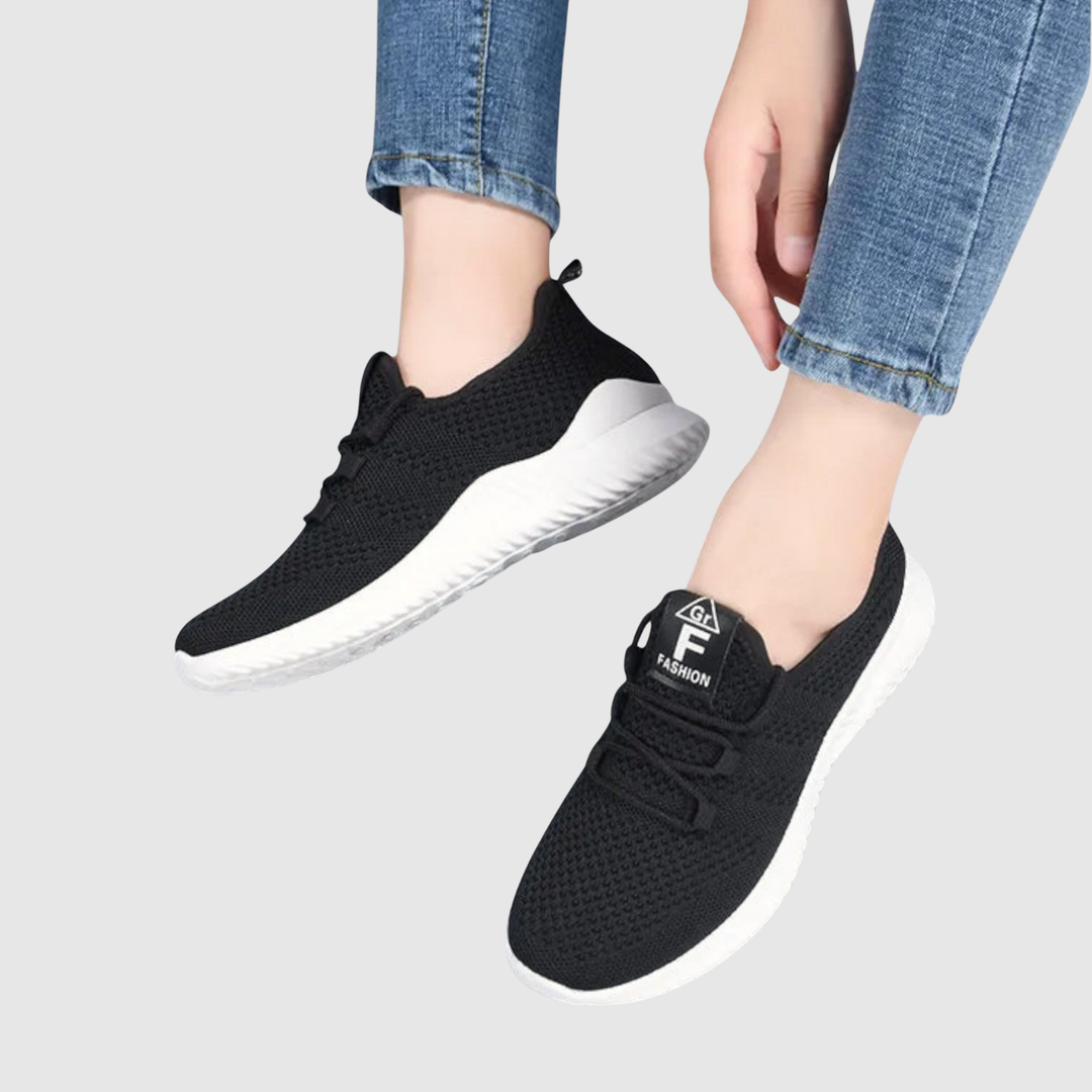 Симона – Лекотежки маратонки за ежедневно носене