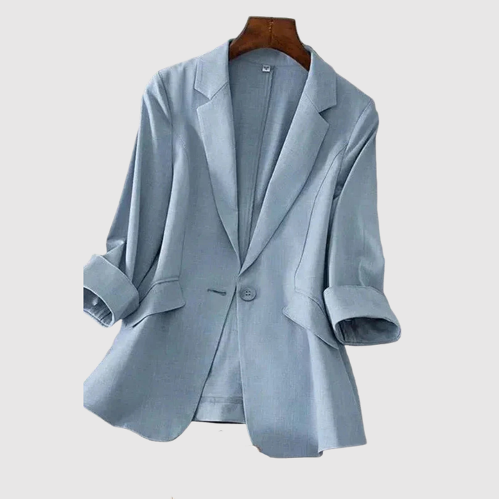 Габриела – Класически блейзър с удобен силует