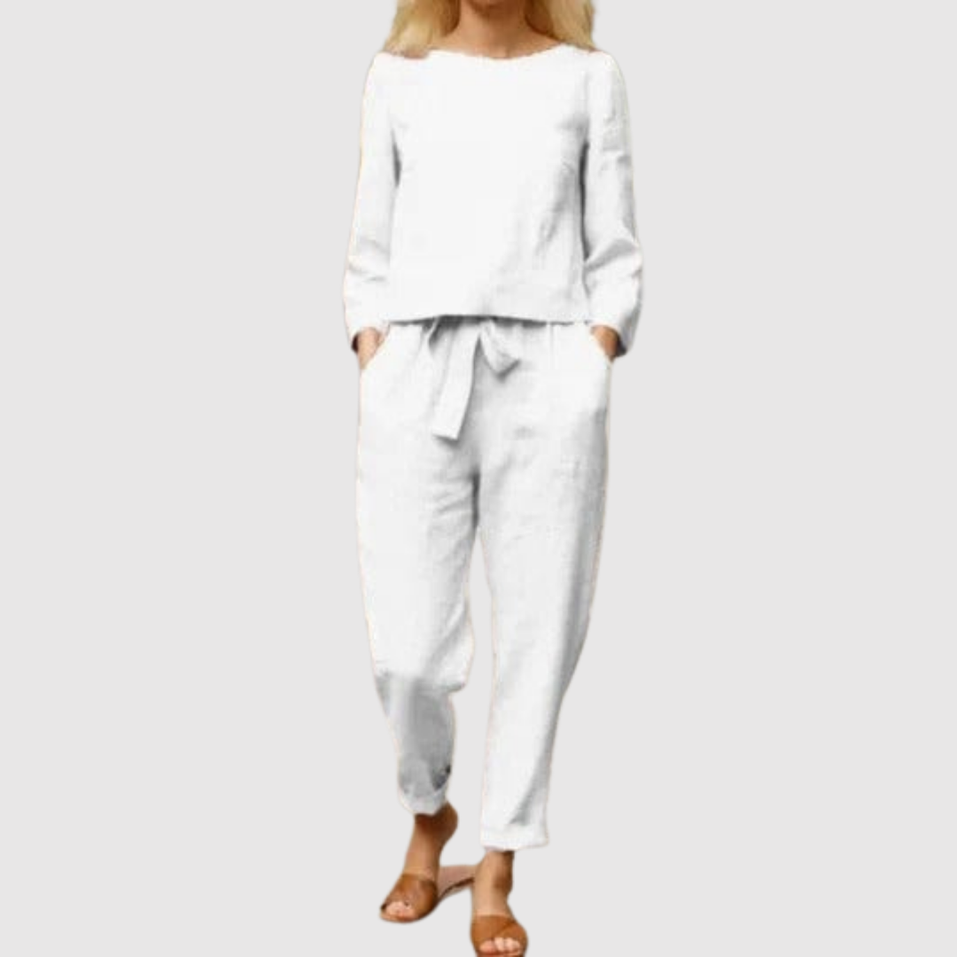 Виктория – Удобен комплект с панталони и блуза