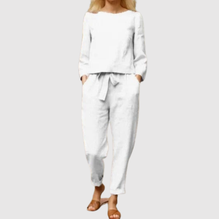 Виктория – Удобен комплект с панталони и блуза