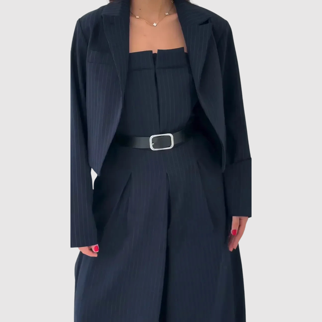 Виктория - Елегантен Гащеризон с Бюстие и Къс Блейзър