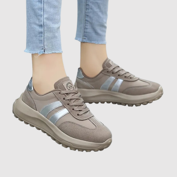 Симона - Спортни дамски кецове с райета