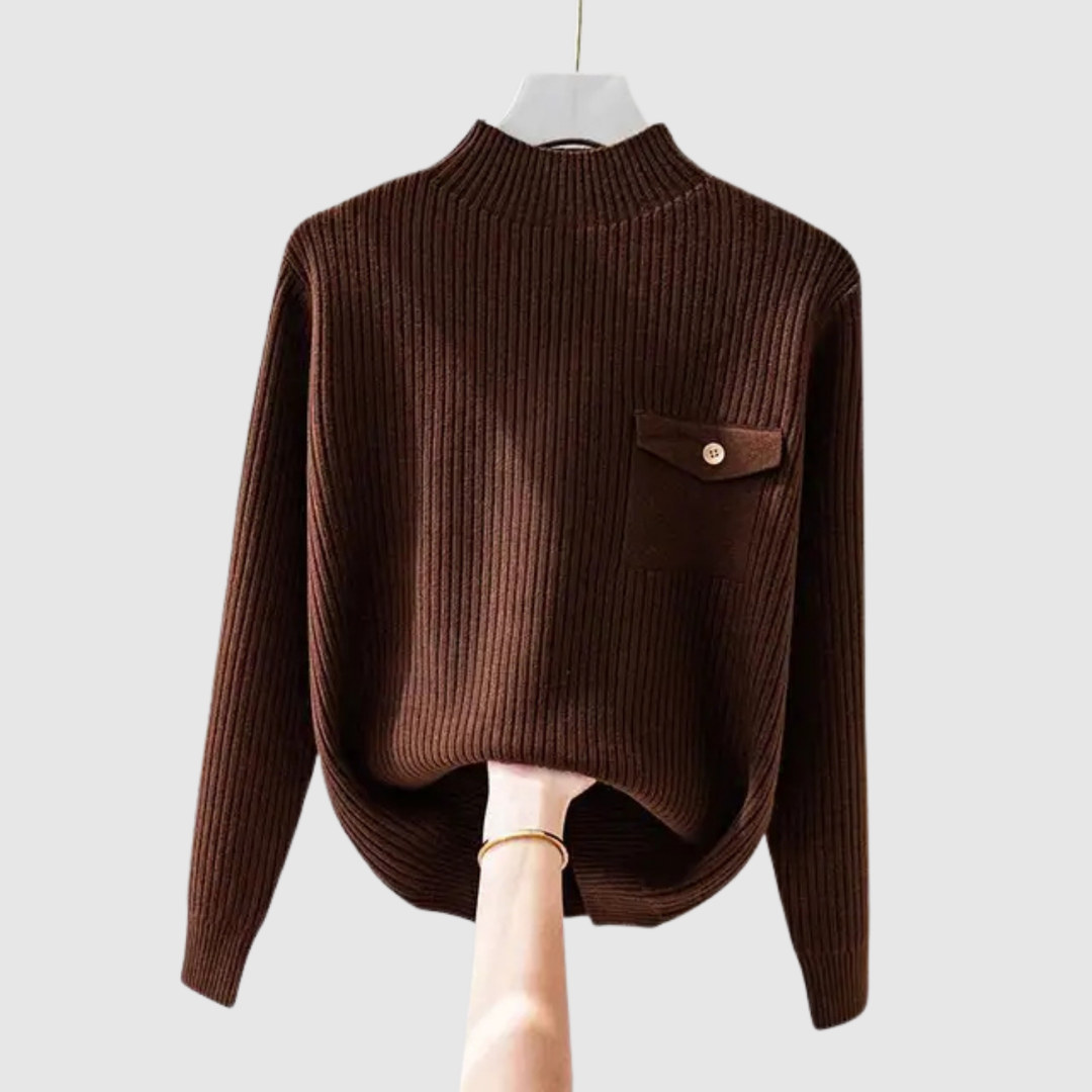 Клара – Стръкна блуза с джоб на гърдите