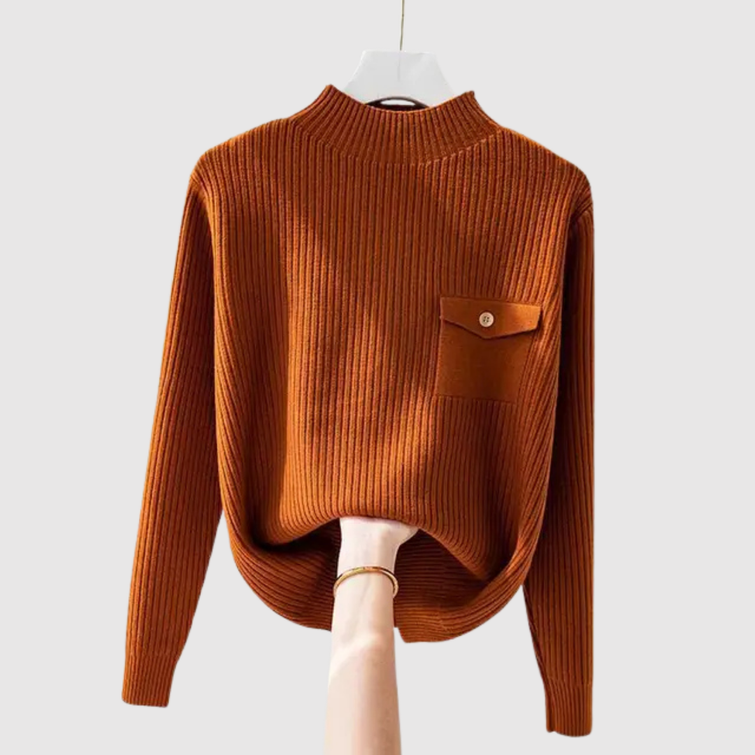 Клара – Стръкна блуза с джоб на гърдите