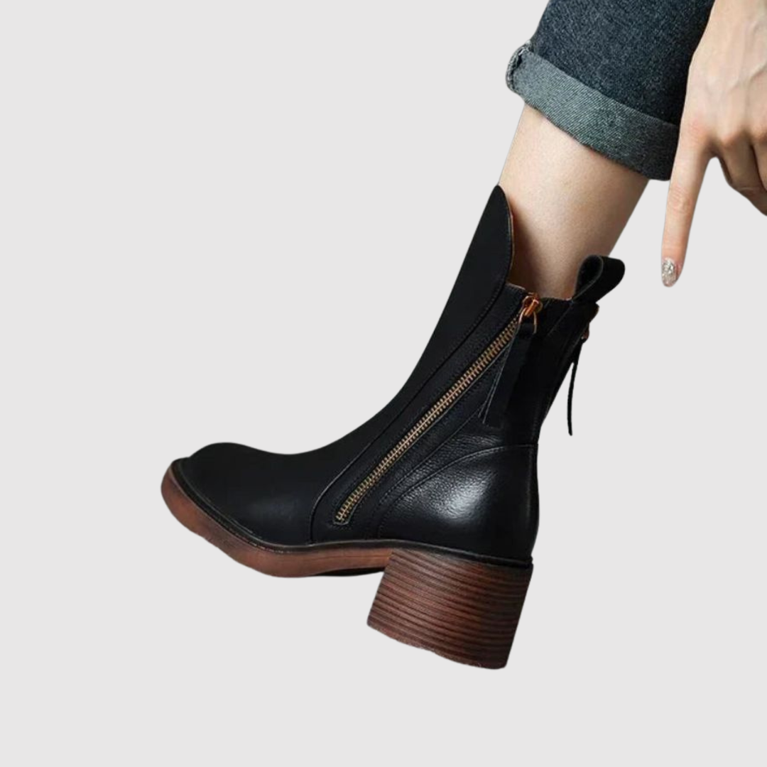 Теодора - Кожени ботуши с класическа силует