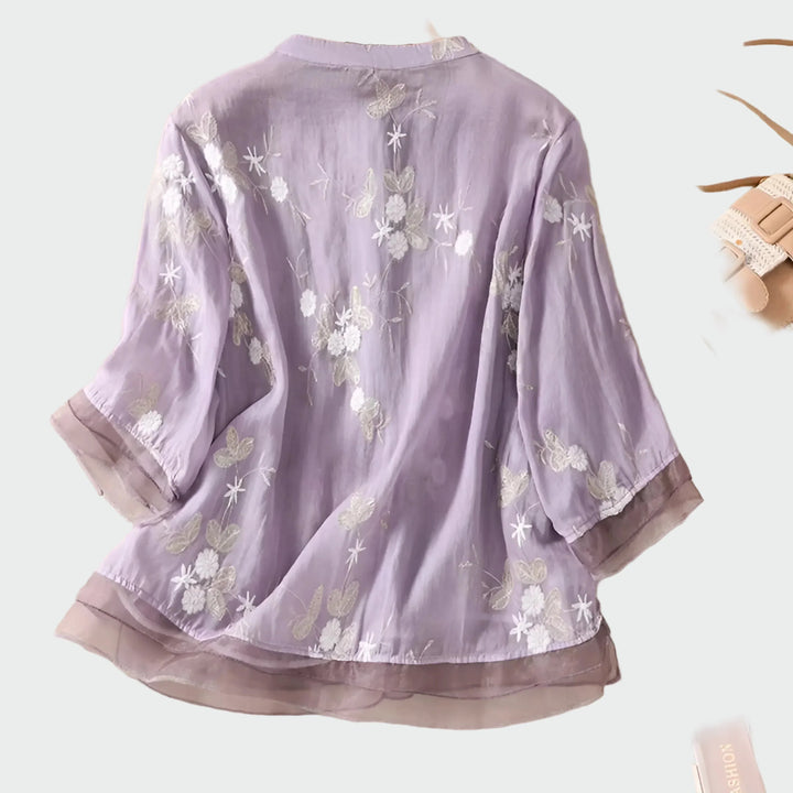 Medvilninė bliuskutė su siuvinėtomis gėlėmis