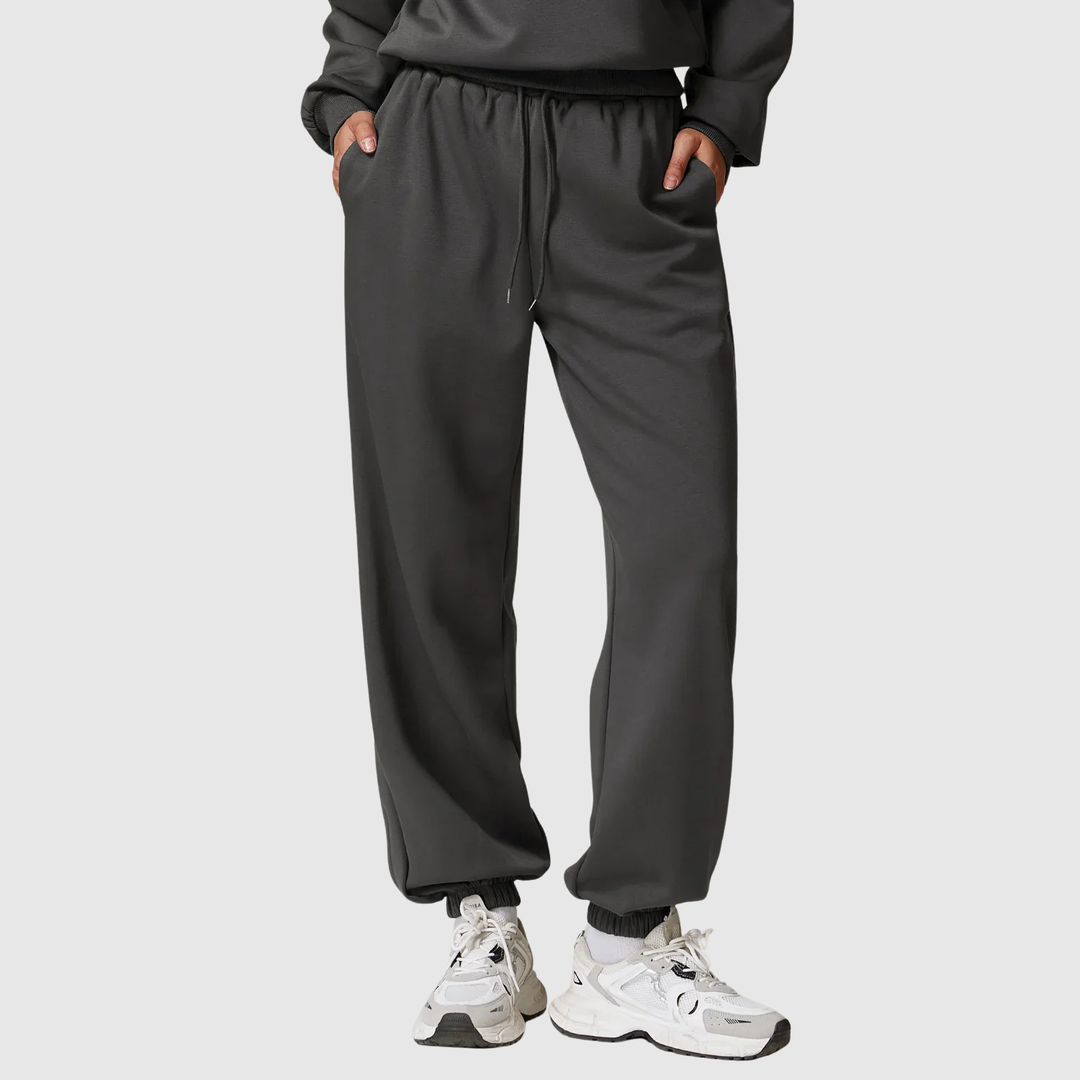 Ралица – Спортни панталони с удобен крой