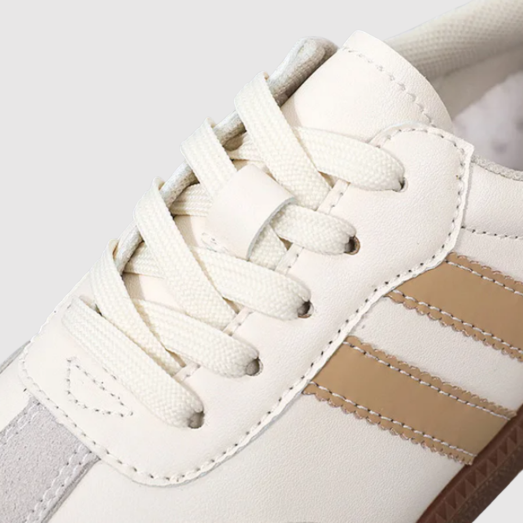 Симона – Ретро маратонки с райе