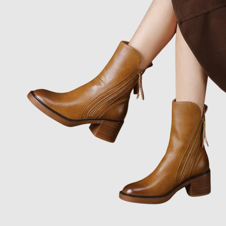 Теодора - Кожени ботуши с класическа силует