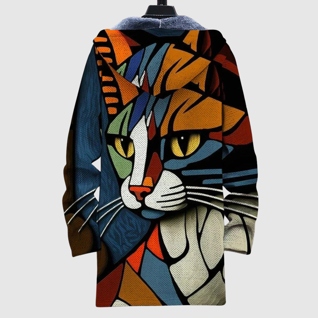 Алекс – Суичър с дъгови цветове и артистичен израз