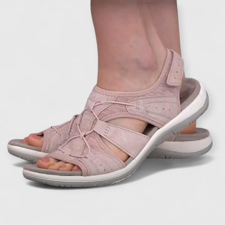 Йоана – Свежи и безопасни сандали