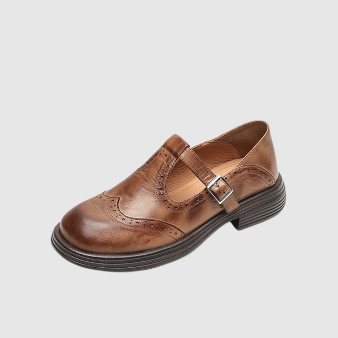 Йоана - Класически дамски обувки с стилни детайли