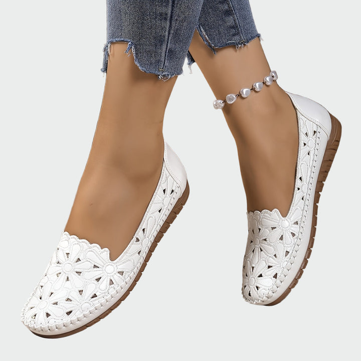 Ērti Vieglie Ortopēdiskie Apavi ar Izgriezumiem