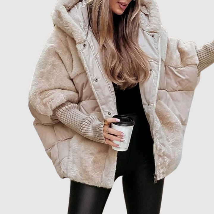 Елена – Късо teddy яке с обем