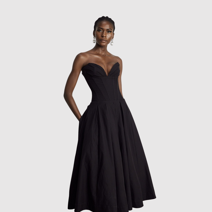 Лилия – Безрамкова вечерна рокля в черно