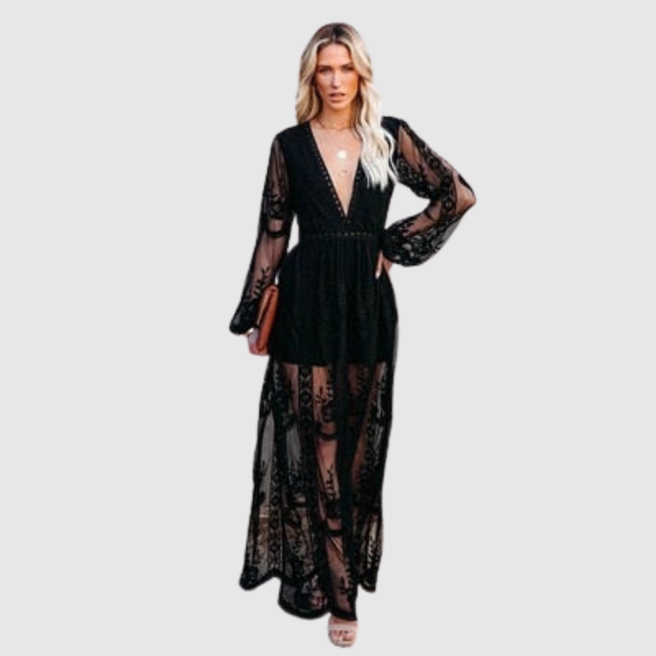 Лилия – Бохемска блондинка с дълбоко V-изрязване